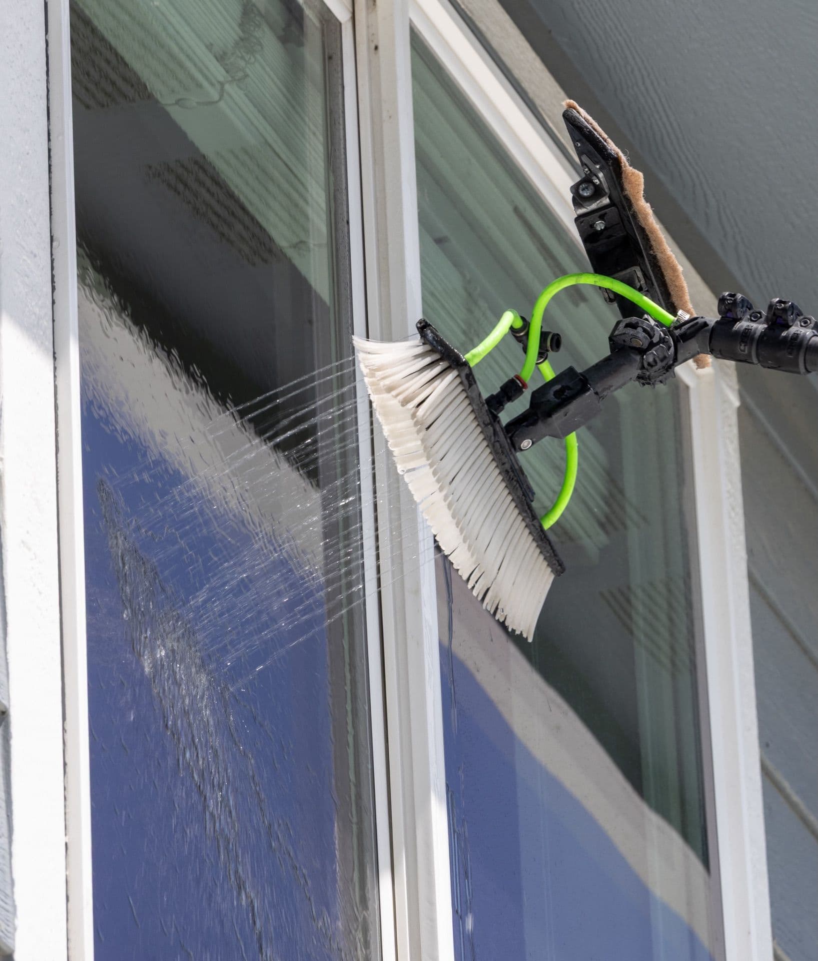 Spot-Free Window Cleaning with Advanced Techniques