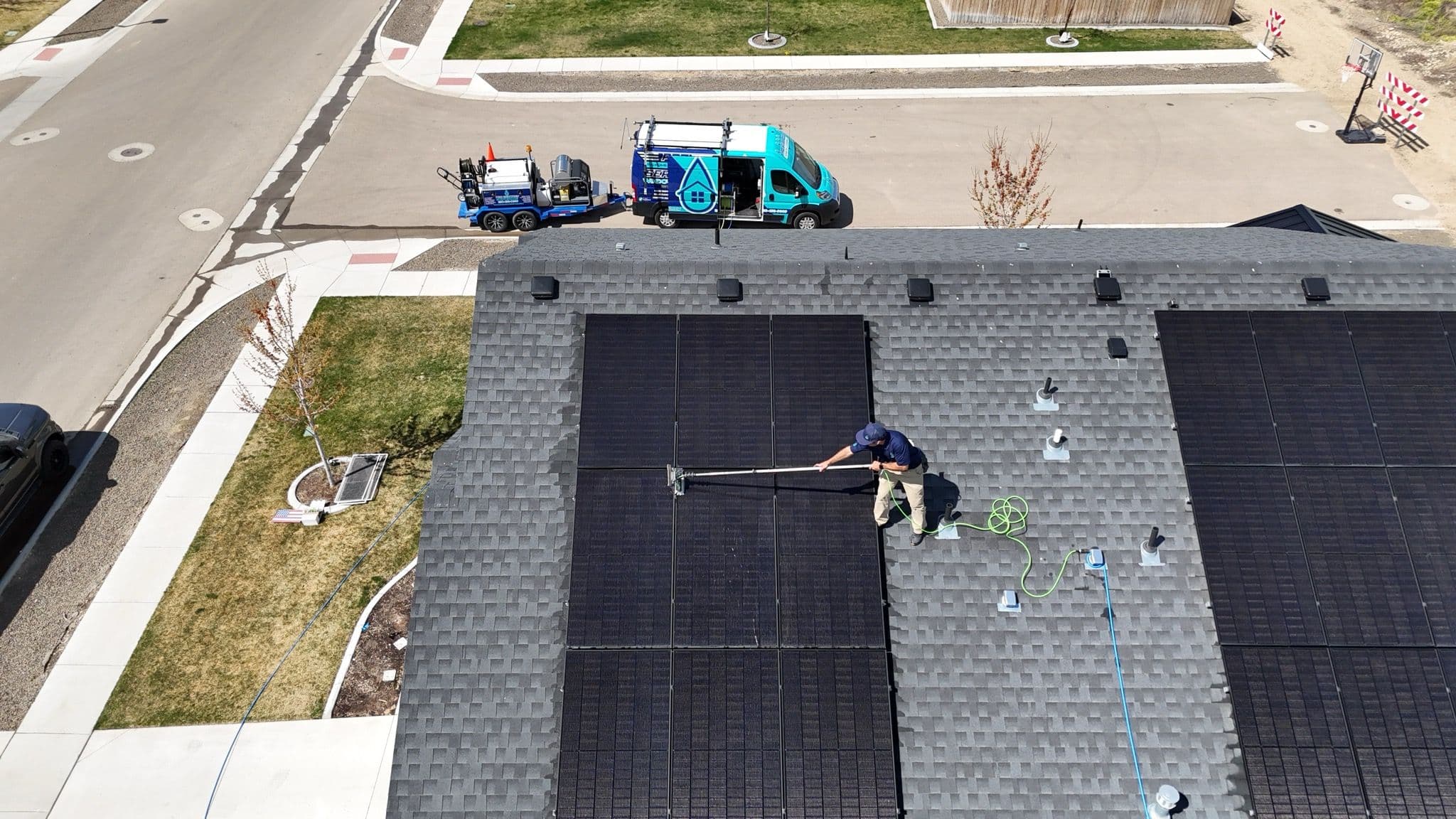 Project Boosting Solar Efficiency with Expert Cleaning image