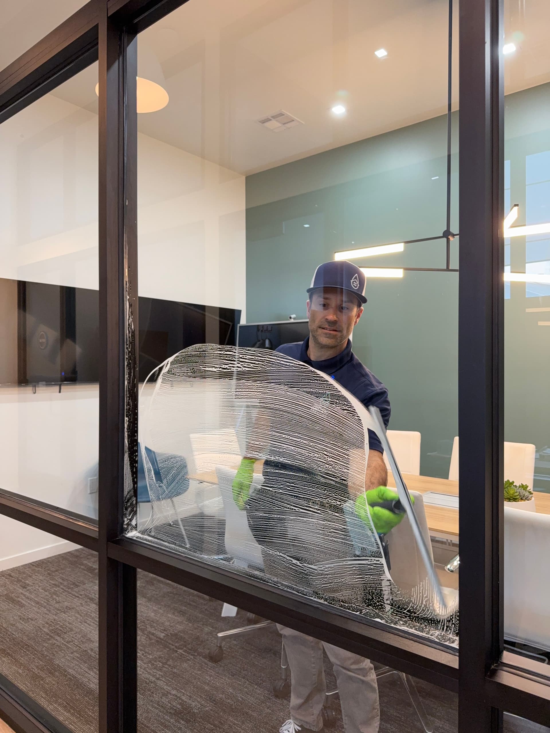 Polished Office Windows for a Sparkling Workspace image